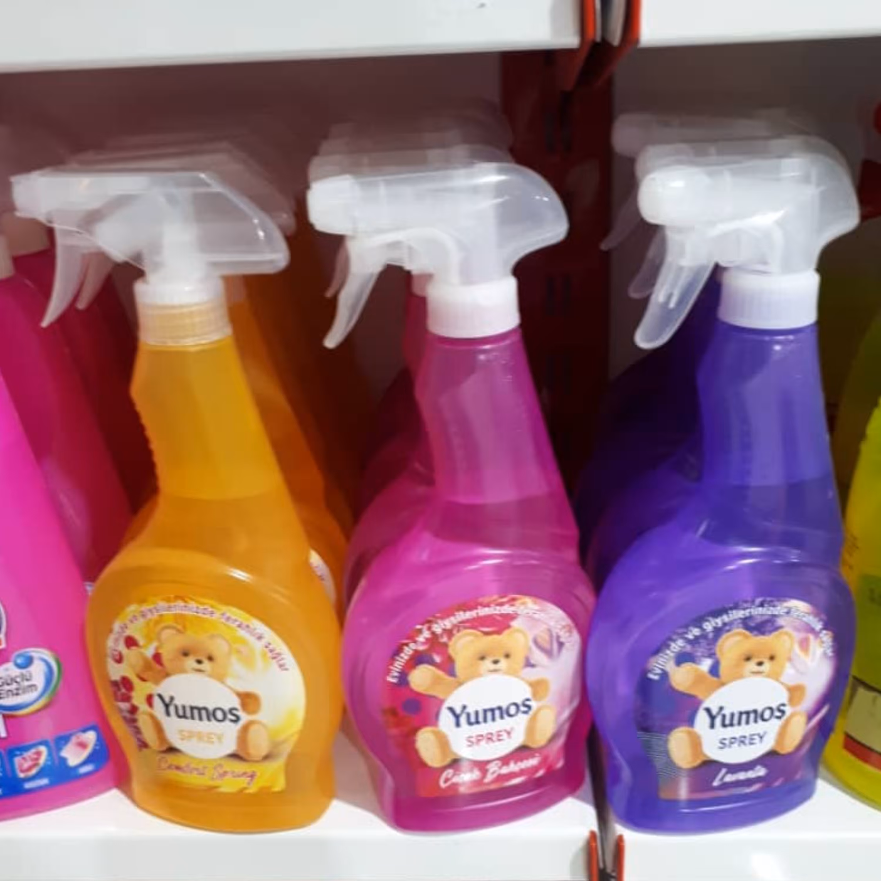 اسپری  خوشبو کننده هوای یوموش محصول ترکیه 500میل