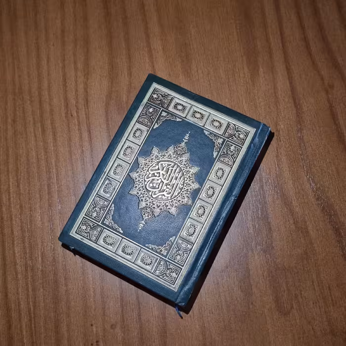 قرآن حفظ بدون ترجه 4رنگ کاغذشامواجلد گالینگر صحافی محکم کاغذ شاموا رقعی