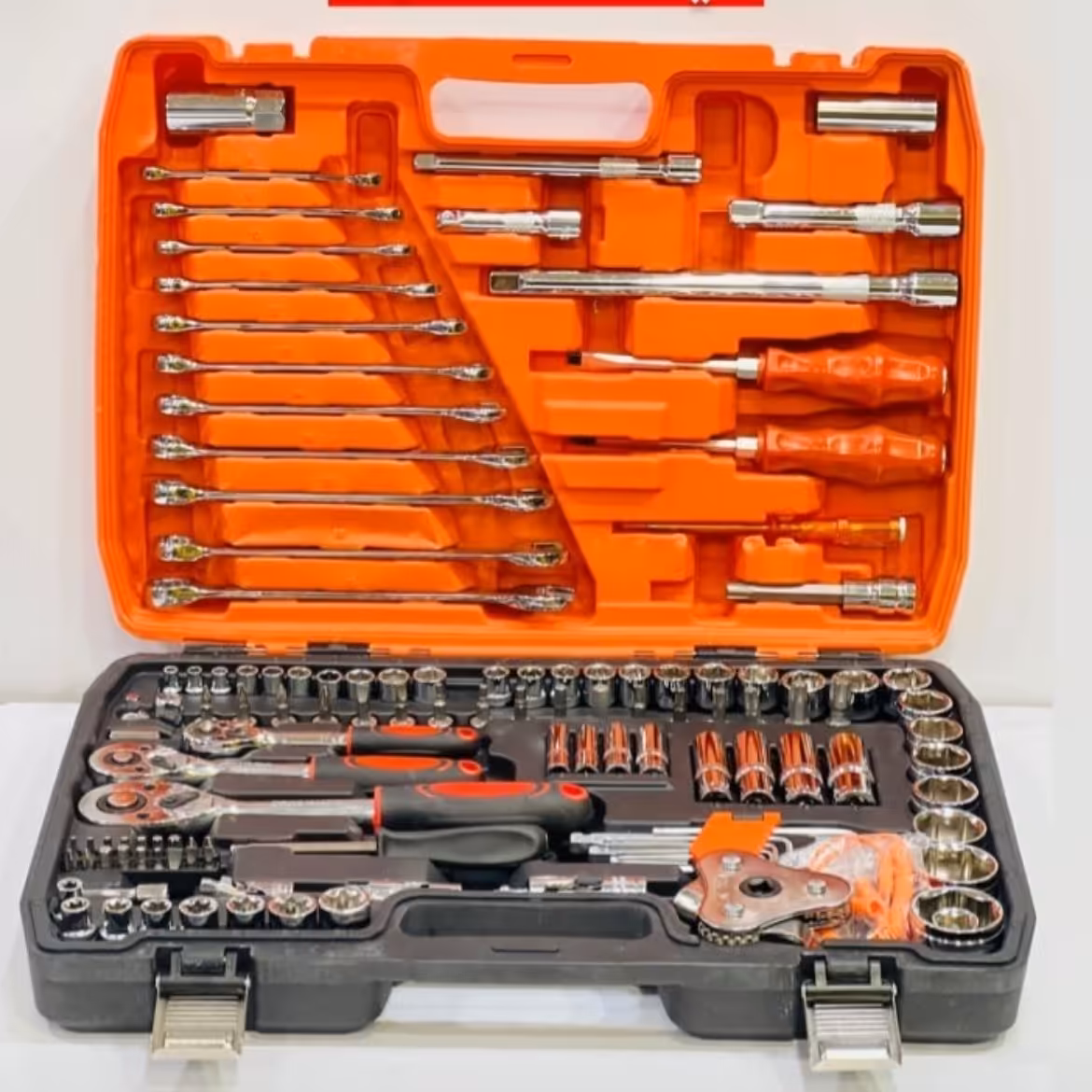 جعبه بکس 121پارچه 
ساخت تایوان
آلیاژ کروم و آنادیوم
سایز یک دوم و یک چهارم