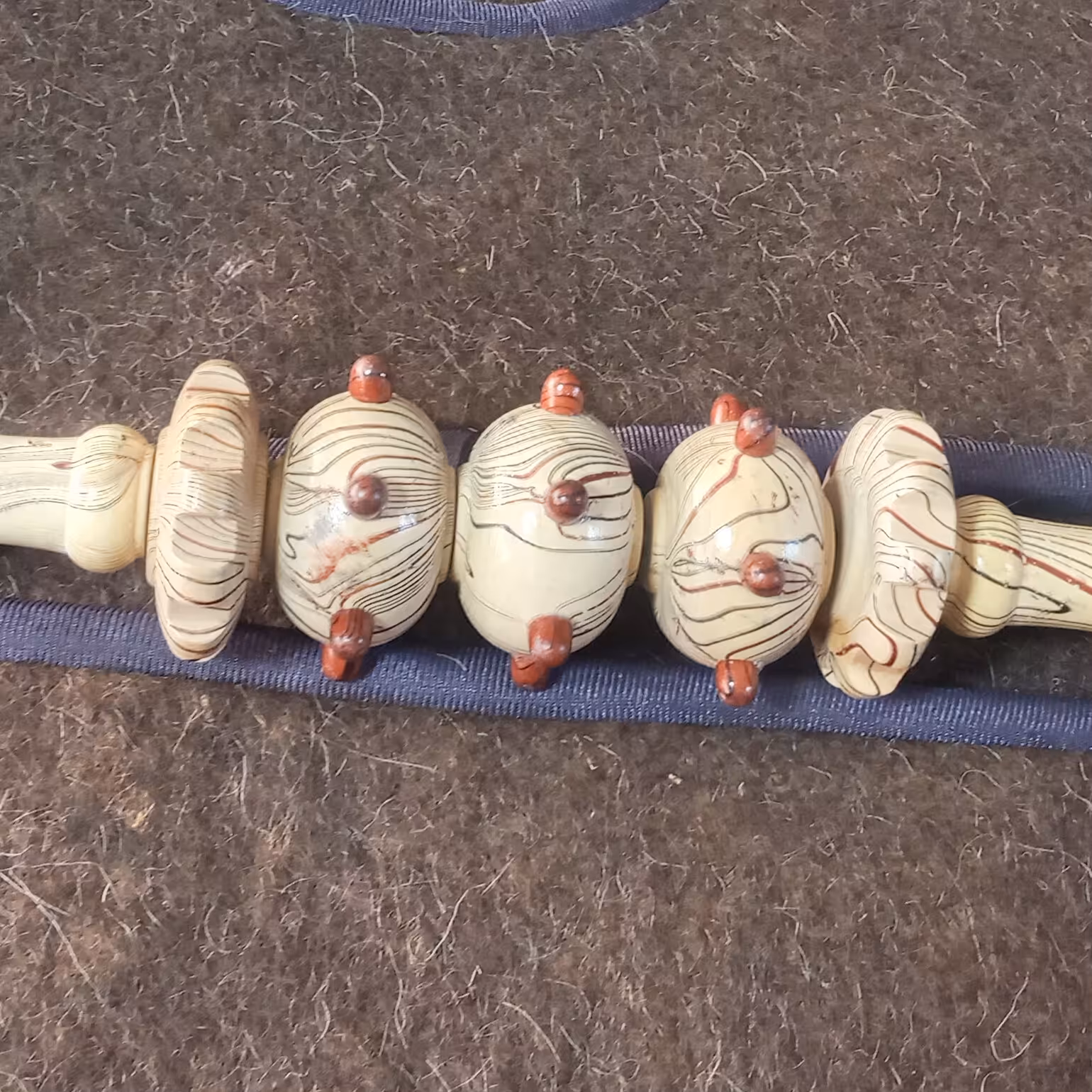 ماساژور  وردنه ای  چوبی 1