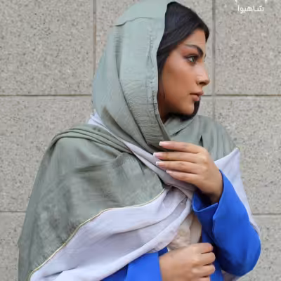 شال ابریشم واکسی شاین دار دو تیکه قواره 200 * 70 رنگ طوسی سبز