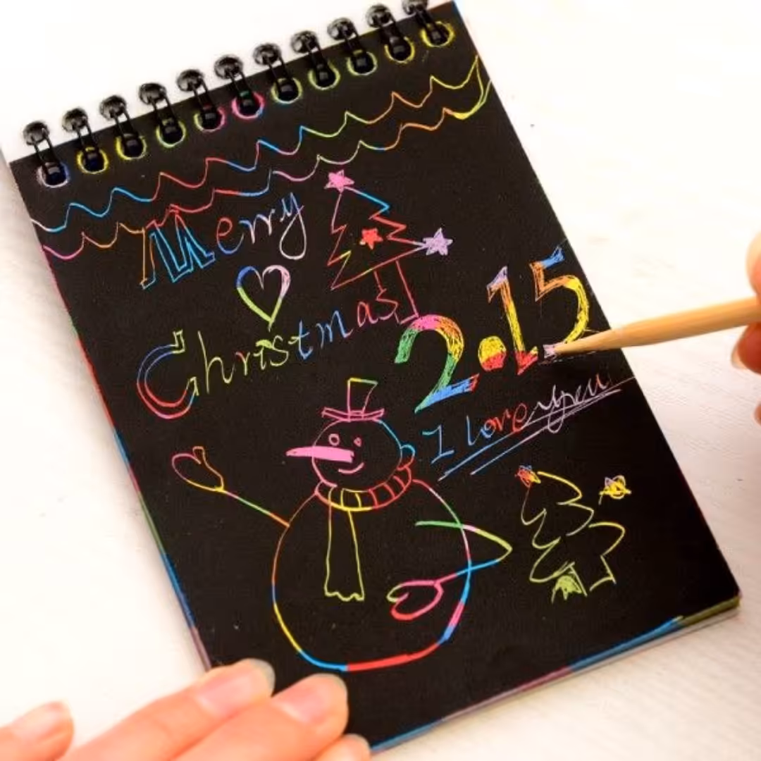 دفتر چه جادویی ذغالی سایز متوسط همراه مداد مخصوص
