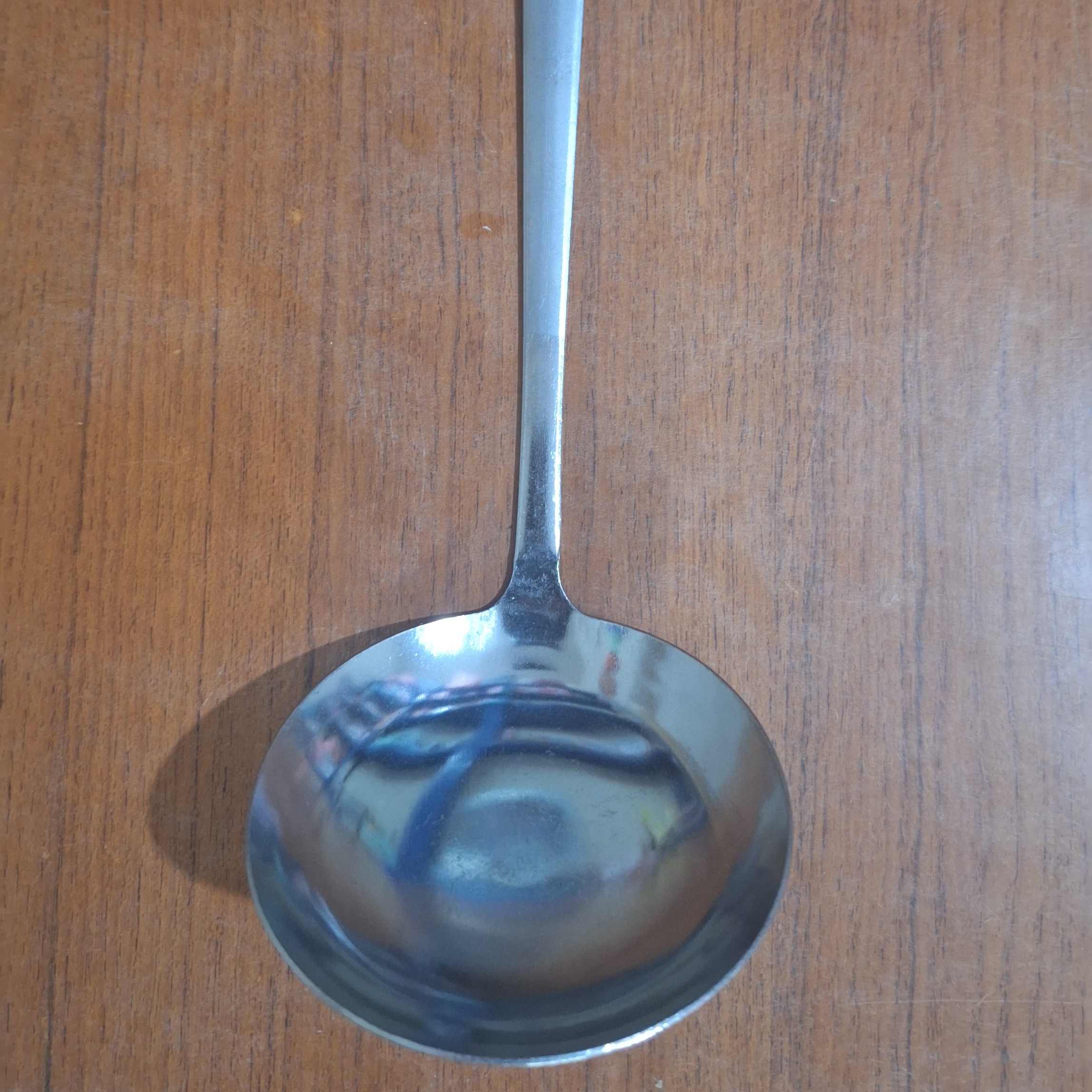 ملاقه استیل بزرگ
