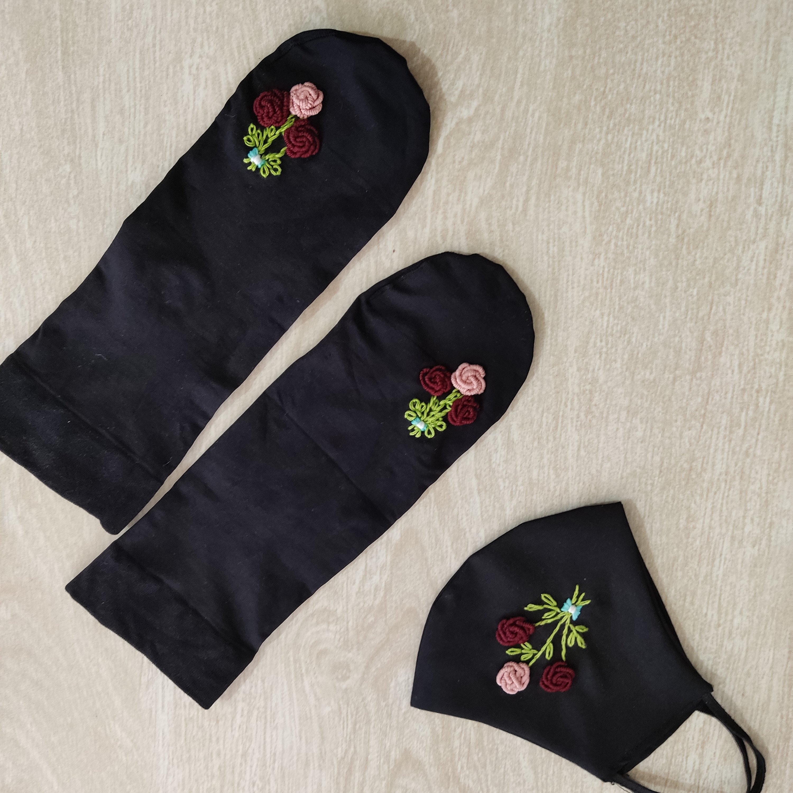 جوراب و ماسک گلدوزی طرح177