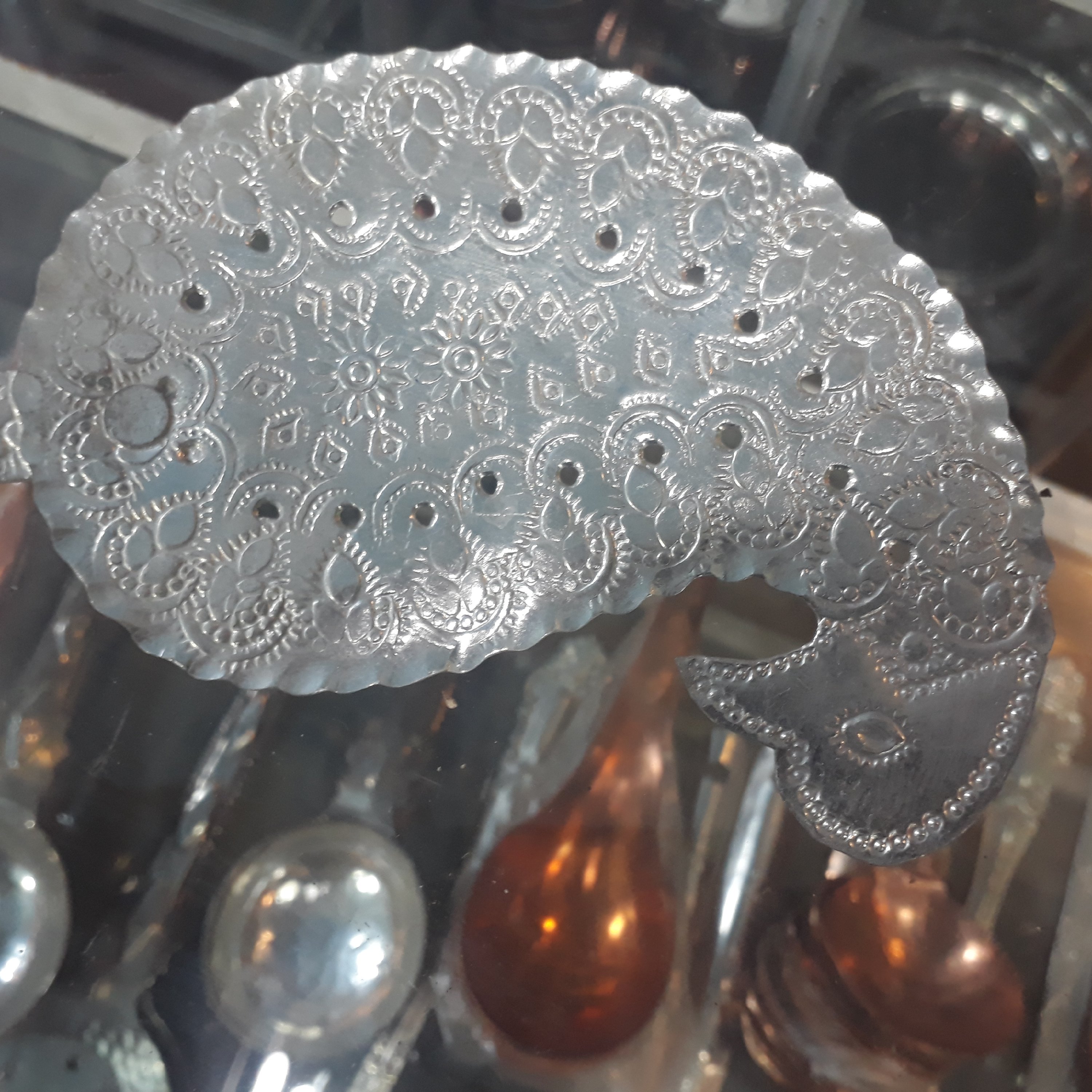 کف گیر مسی و قلم زنی شده