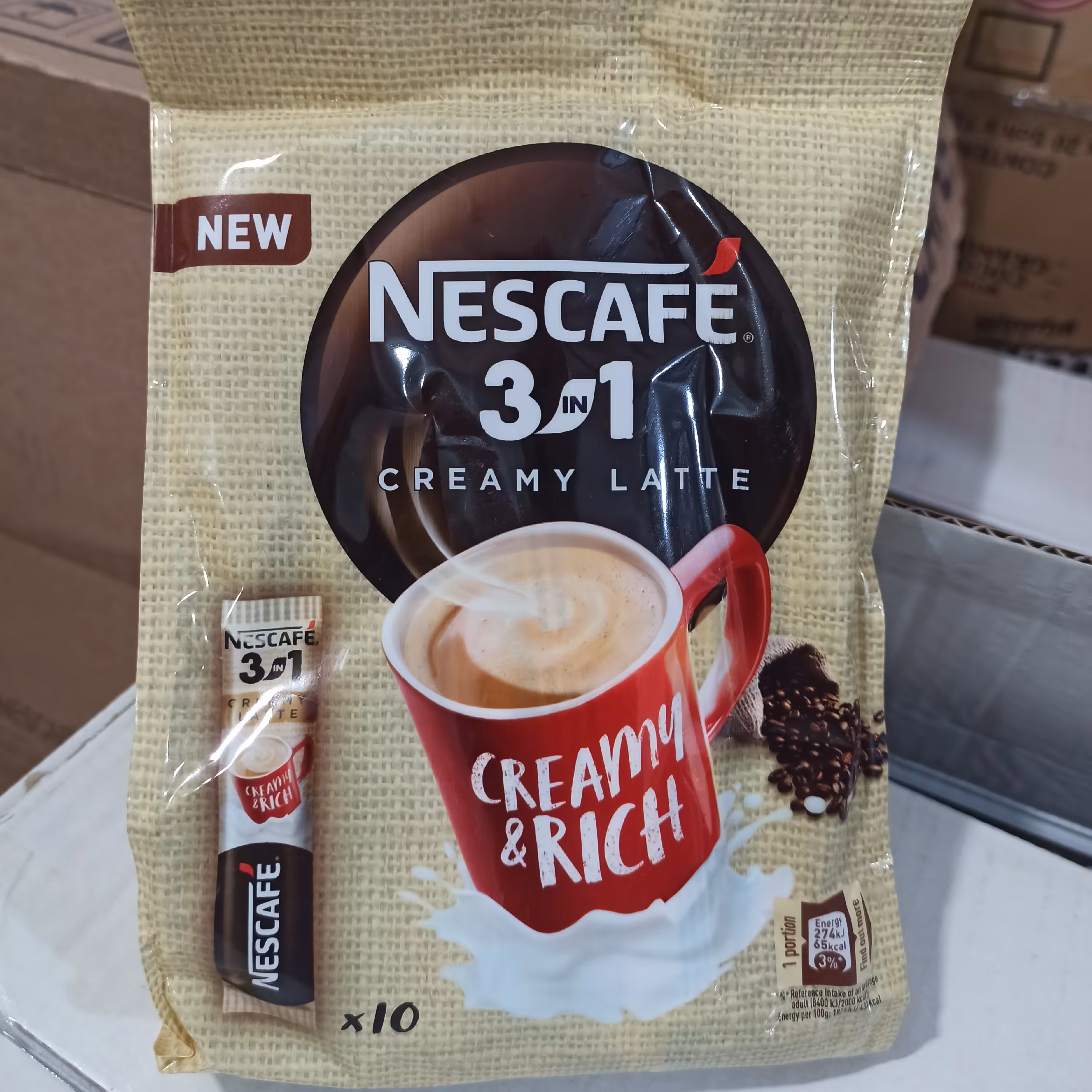 نسکافه خامه ای  3 در 1   کرم لاته 18بسته 10تایی کیفیت عالی تضمین اصالت کالا 