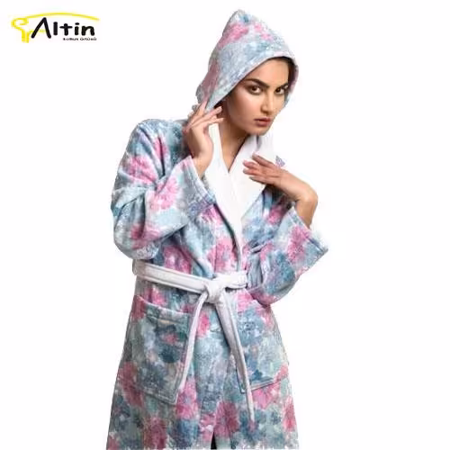 حوله پالتویی پودایران طرح شقایق آبی سایز 135