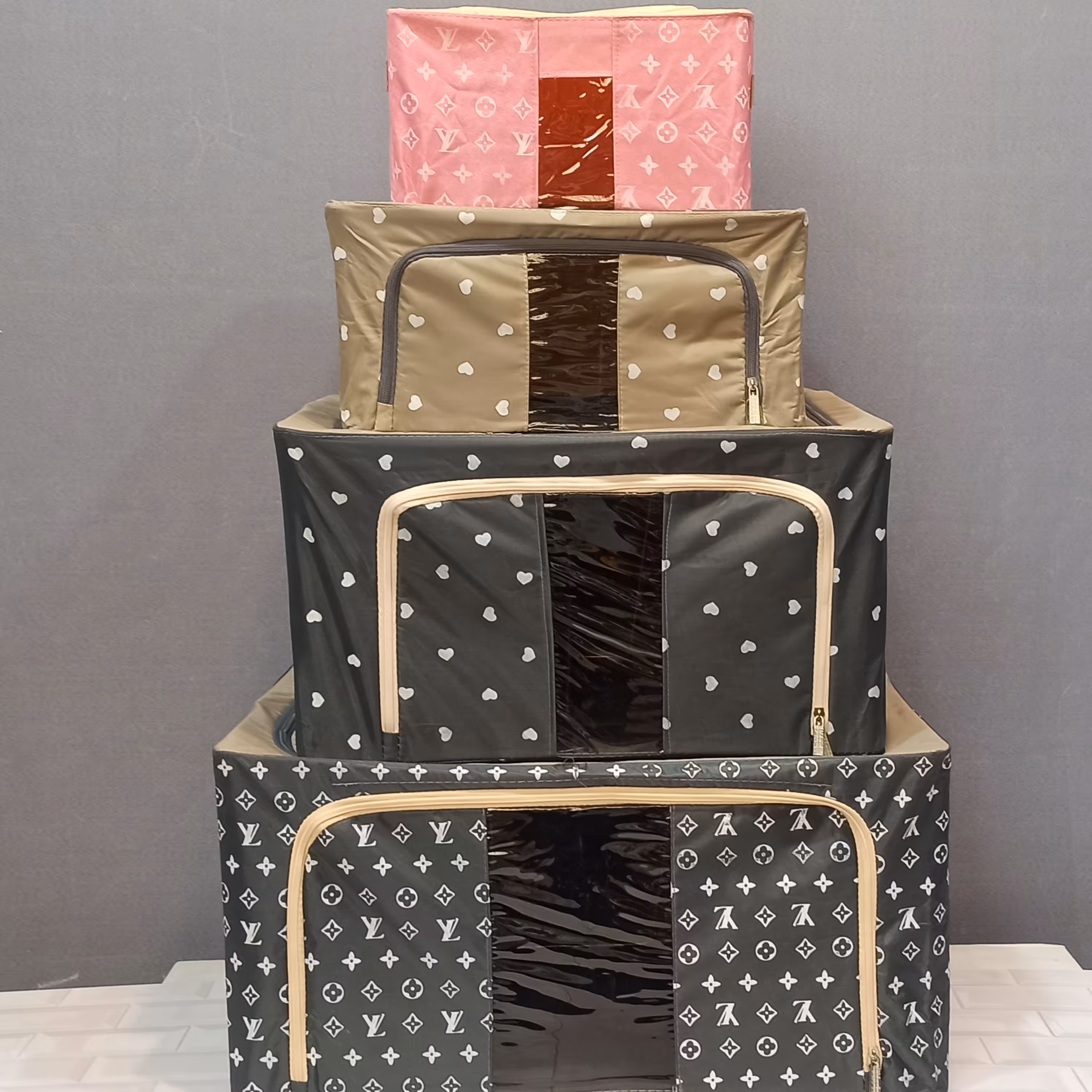 باکس لباس اسکلت دار سایز 3جنس باکس برزنت تاشو بصورت کتابی قابل شستشو