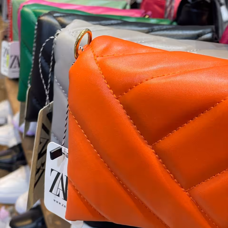 کیف پاسپورتی پافری