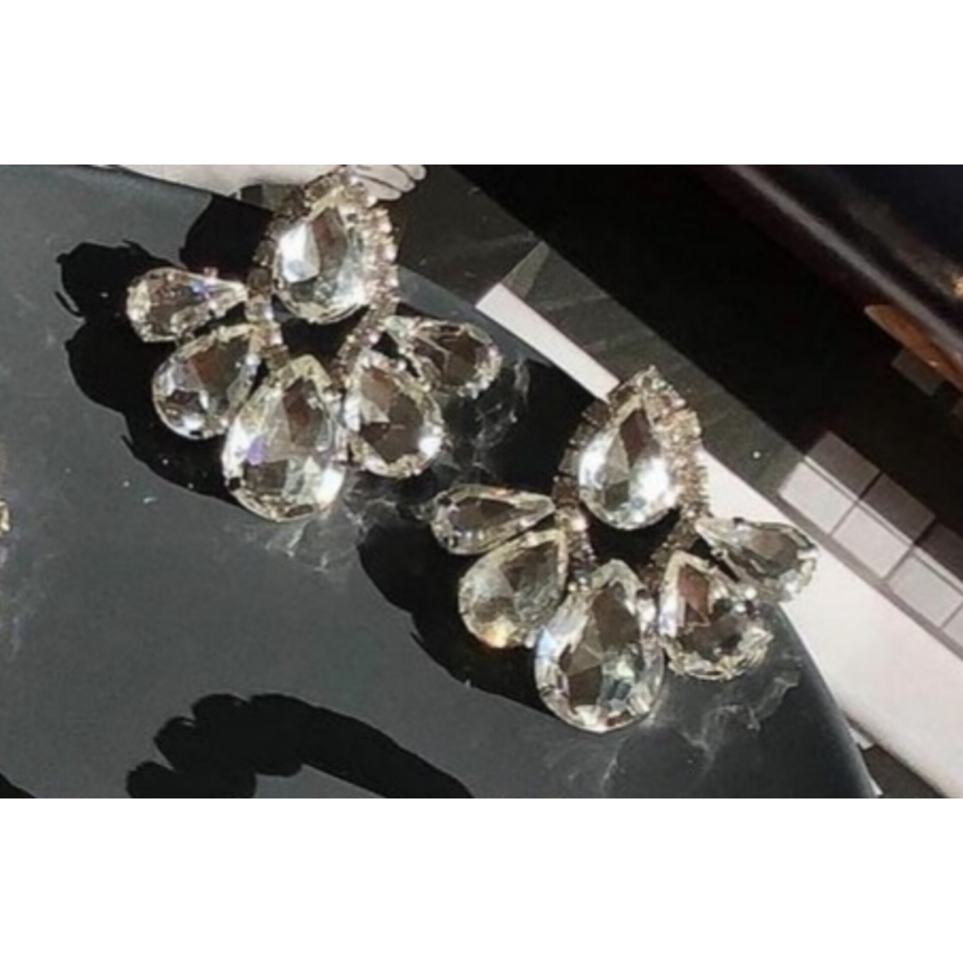 گوشواره نگین اشکی