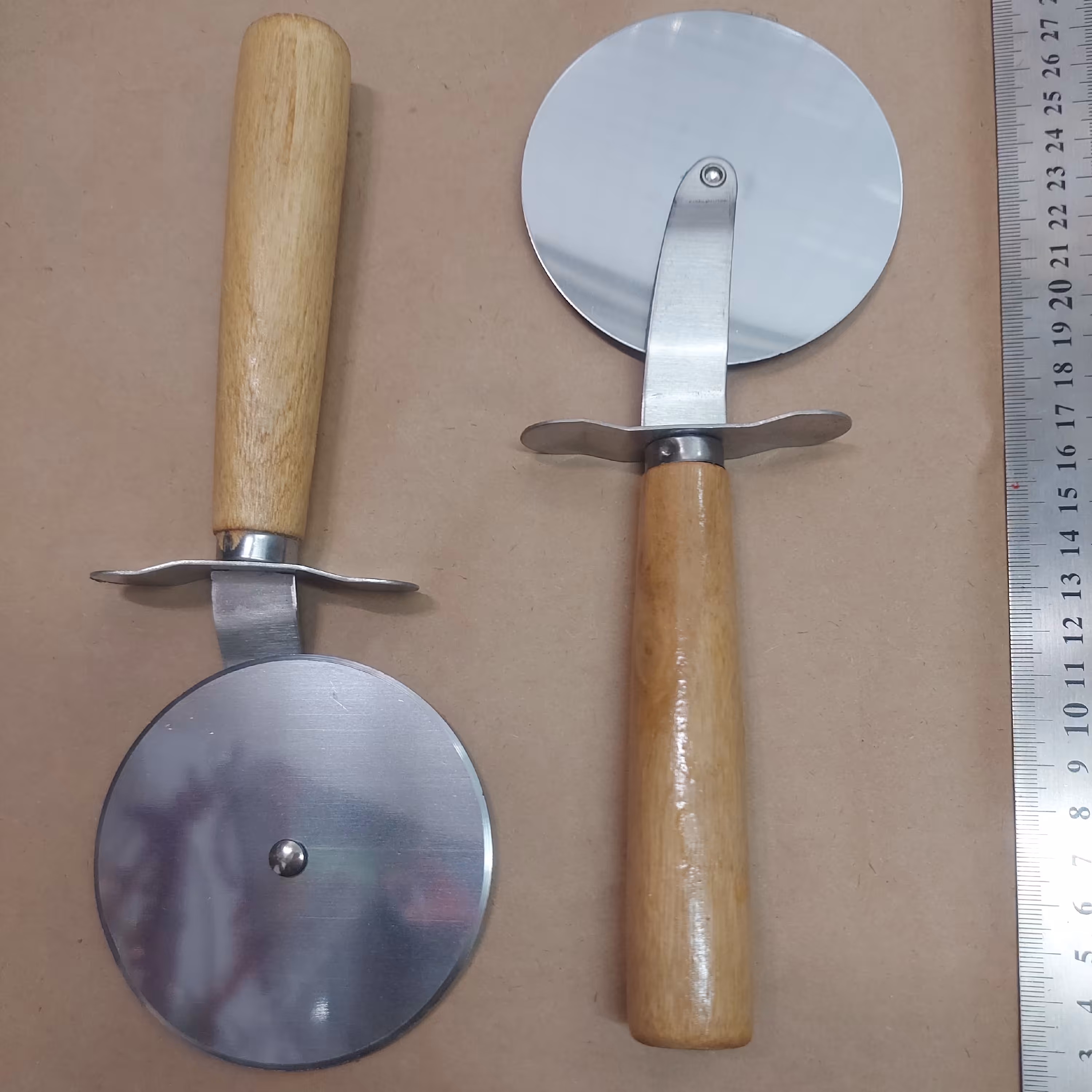 پیتزابر دسته چوبی خارجی