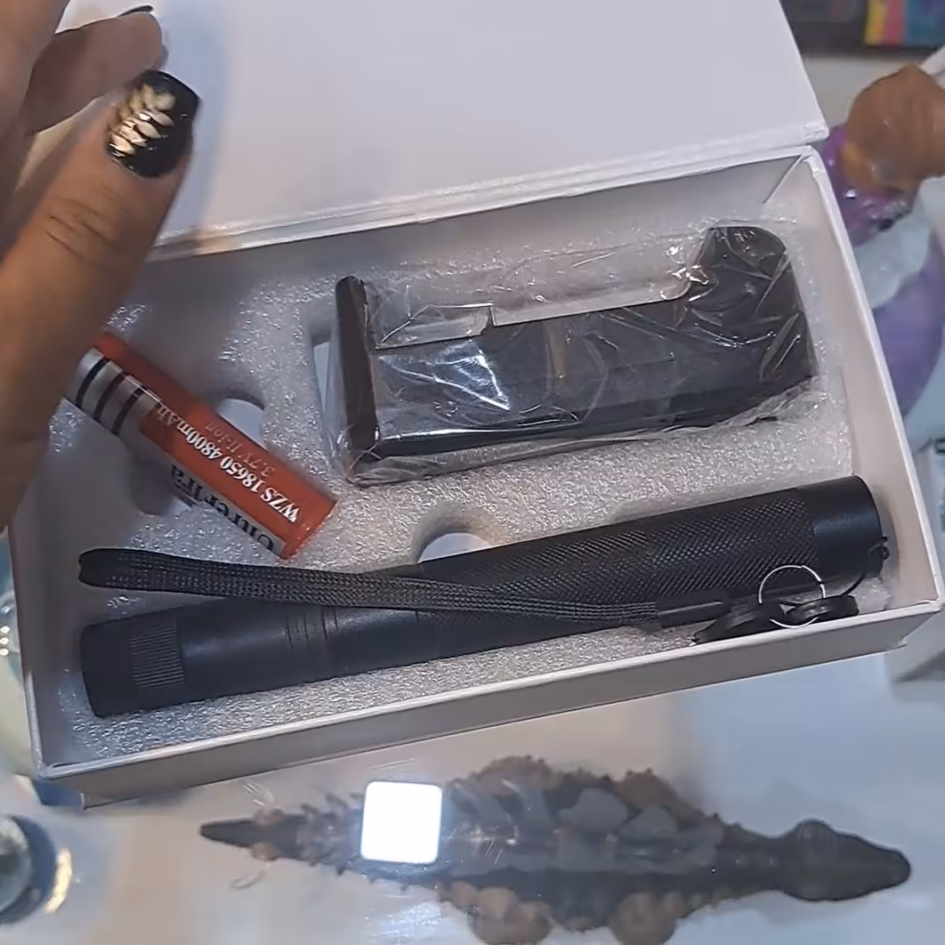 لیزر شارژی سبز