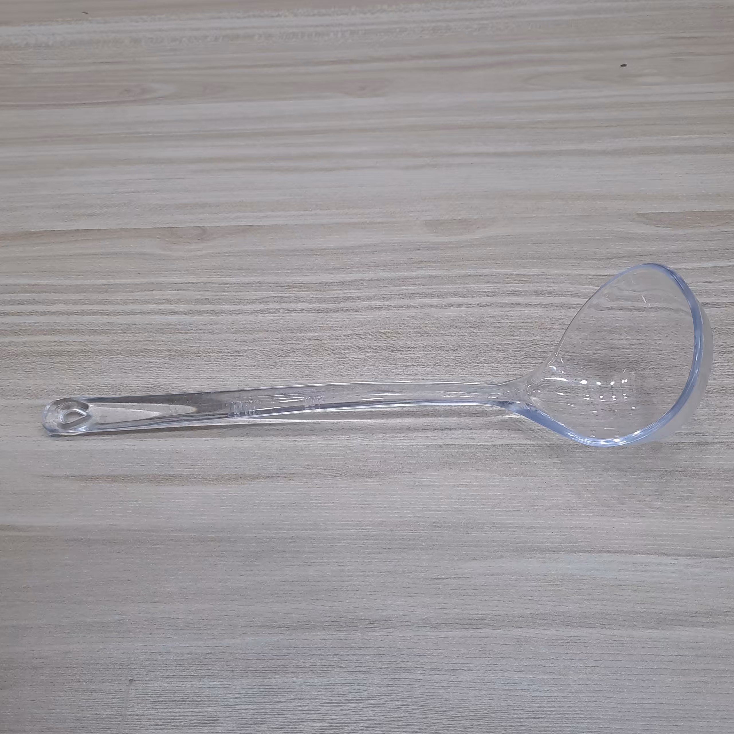 ملاقه اکرولیک ملاقه سس ملاقه اجیل قاشق اجیل قاشق سس خوری ملاقه پلاستیکی