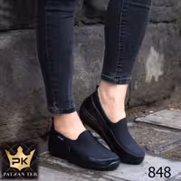 کفش طبی پاتکان طب تبریز با زیره مخصوص قایقی شکل و کفی قطور طبی کد 848