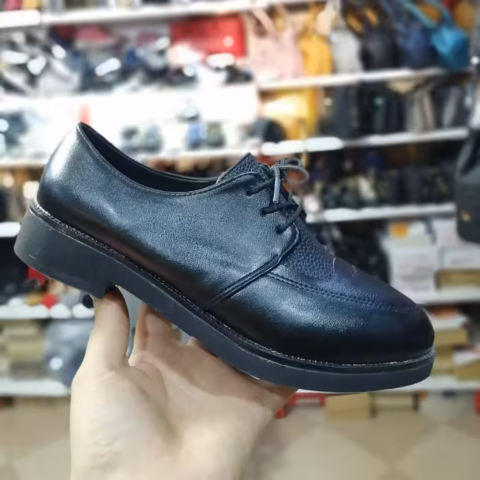 کفش طبی  تک سایز37 در چند مدل