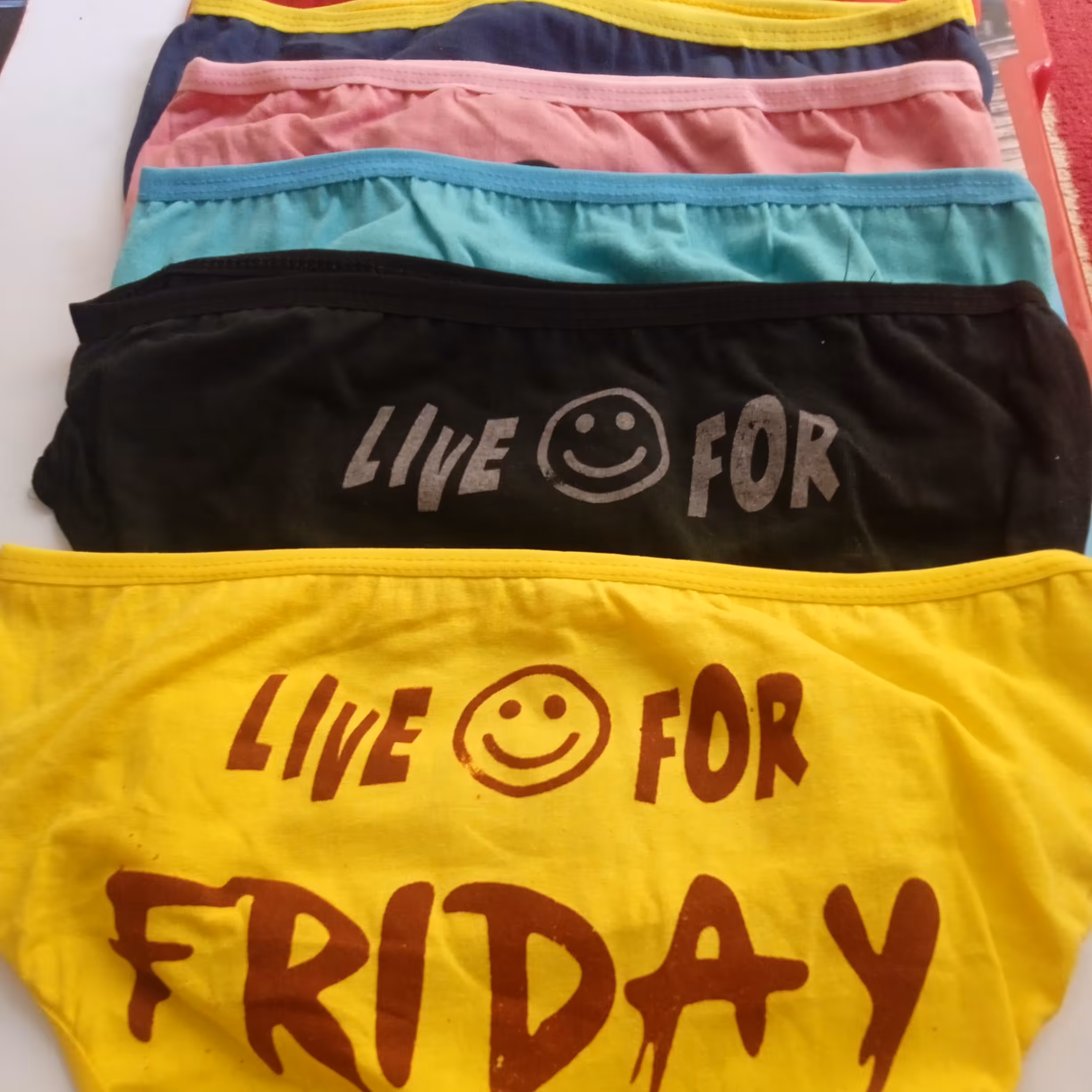 شورت 12عددی دخترانه سایزxxlخرید مستقیم از تولید کننده در 6رنگ زیبا با نوع جنس نخ پنبه 