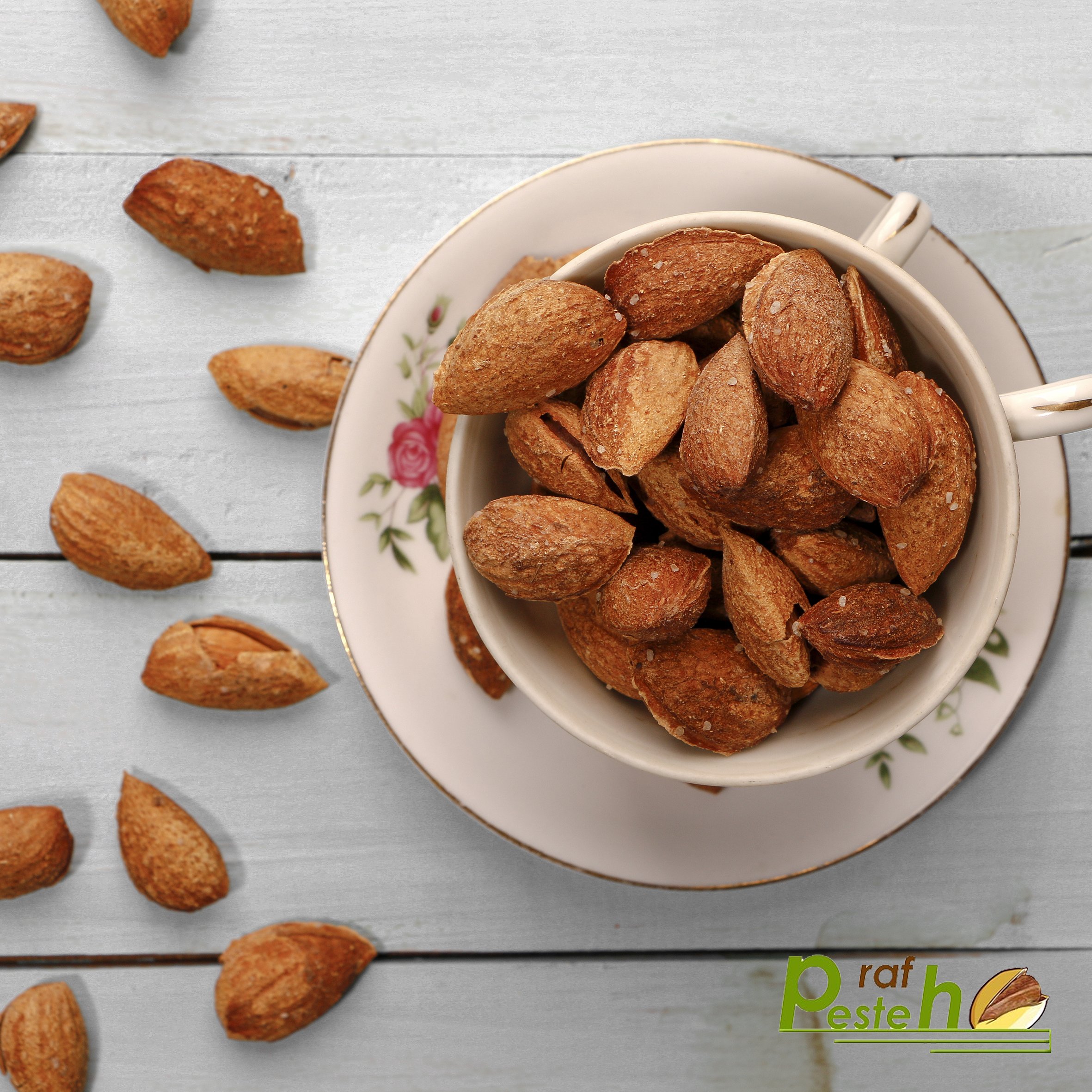 بادام کاغذی درجه یک برشته 500گرمی