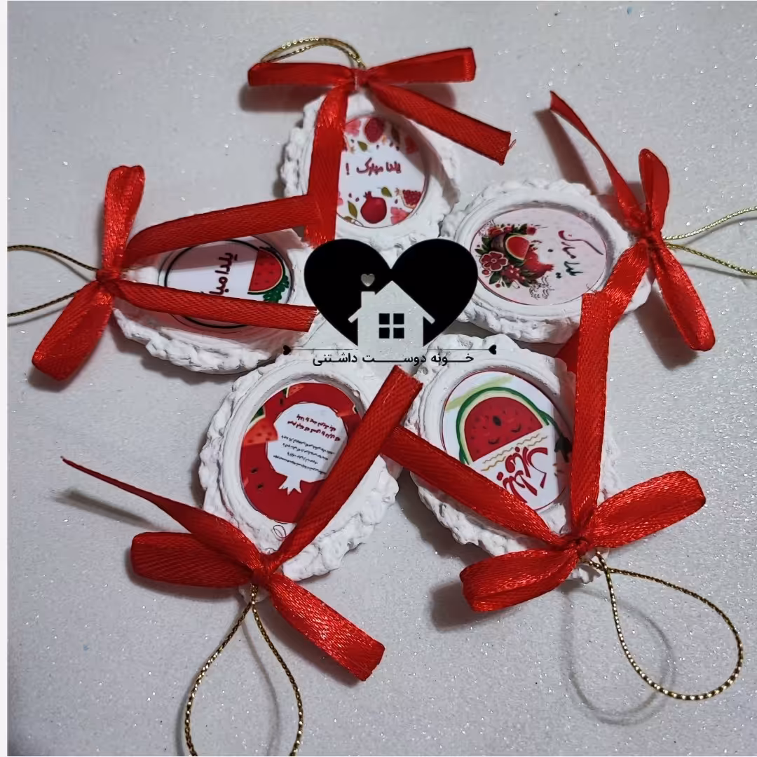 گیفت یلدا گیفت یلدایی قاب صدفی پاپیون و اویز