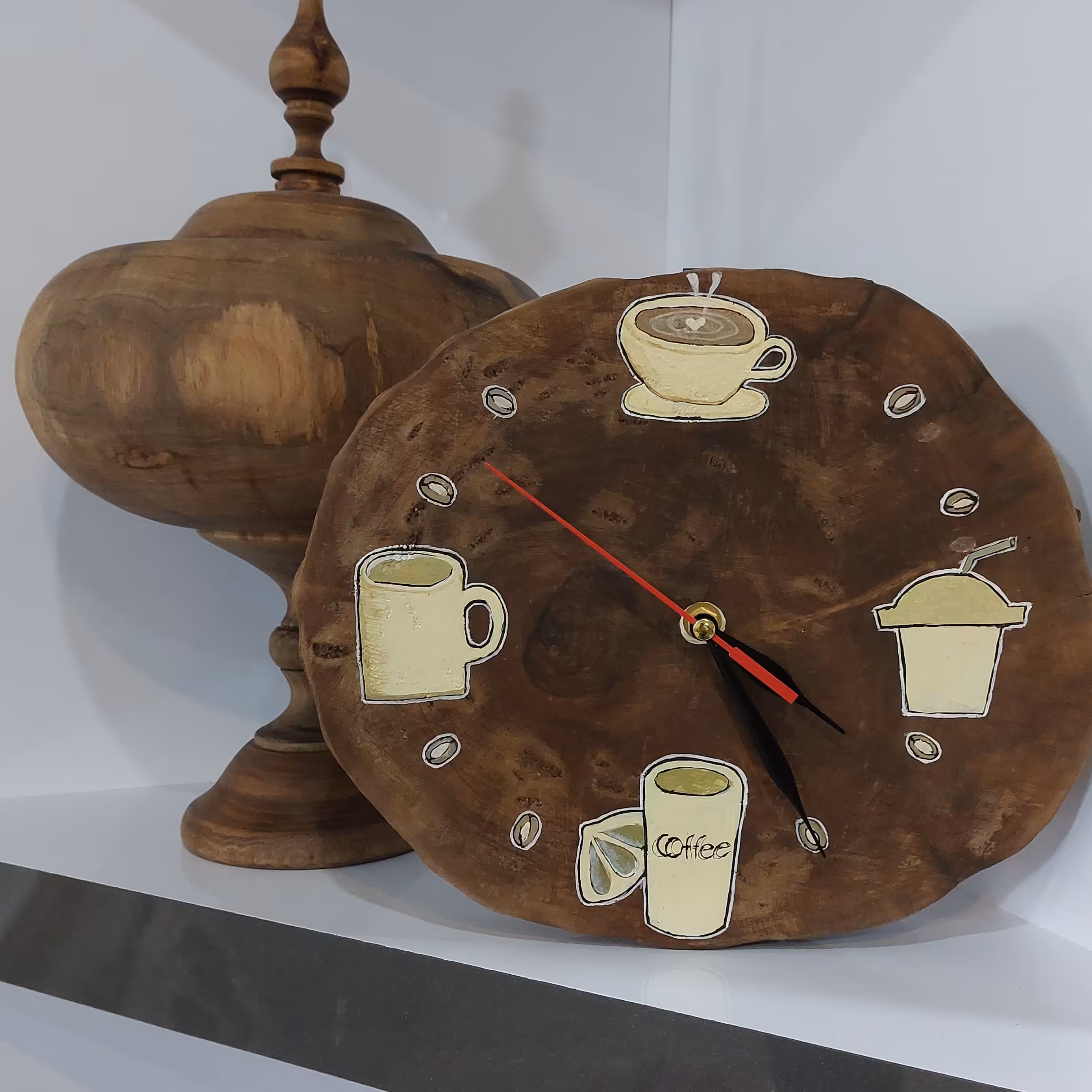 ساعت دیواری