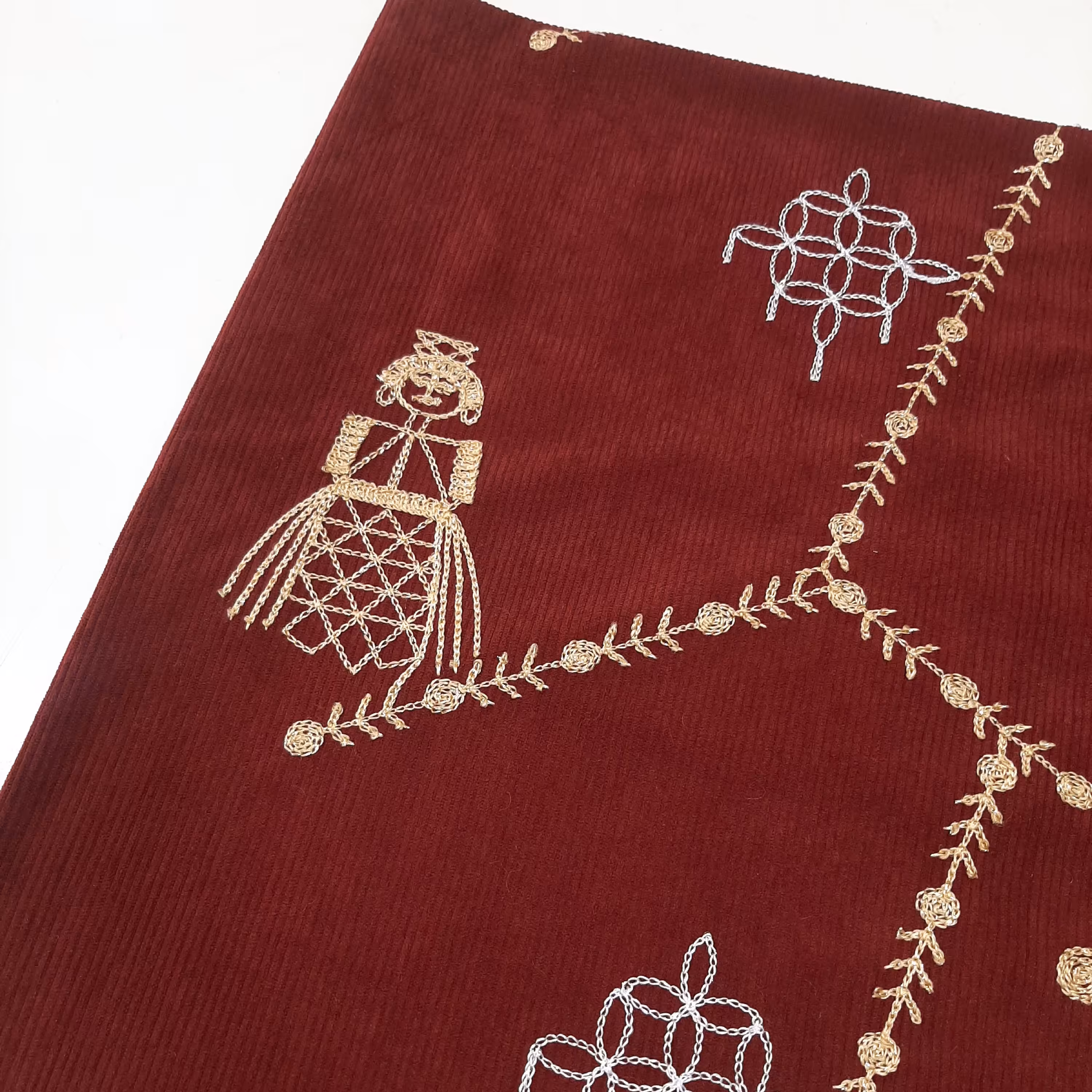 پارچه ی مخمل کبریتی خامه دوزی کد 6