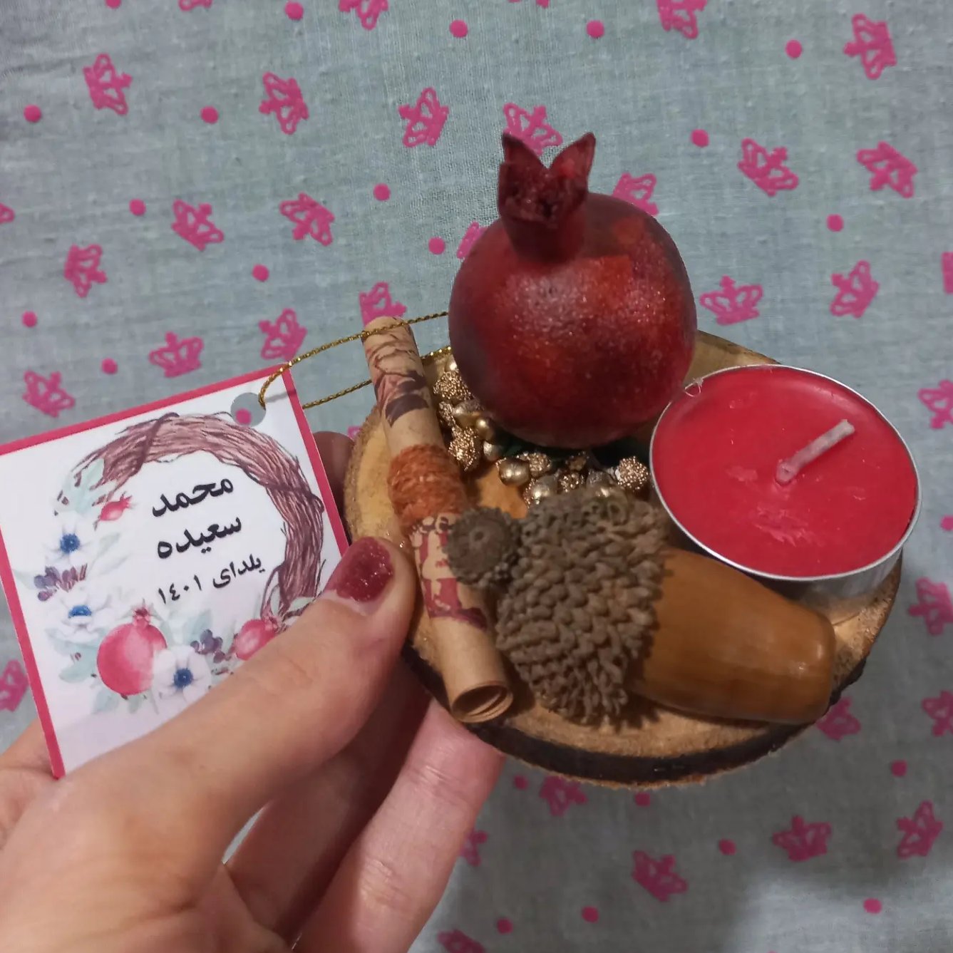 گیفت یلدا با فال حافظ و لیبل چاپی و شمع ساده