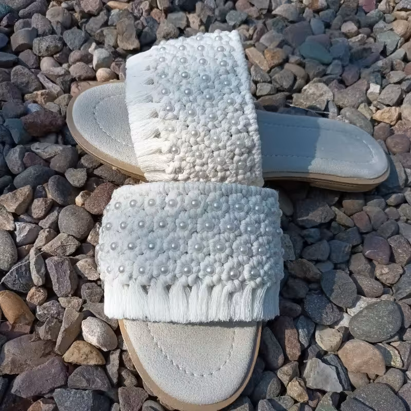 صندل مکرومه سفید طرح گل سایز 37 صندل روفرشی و صندل عروس