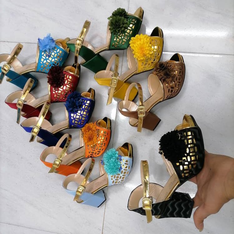 صندل زنانه گلدار