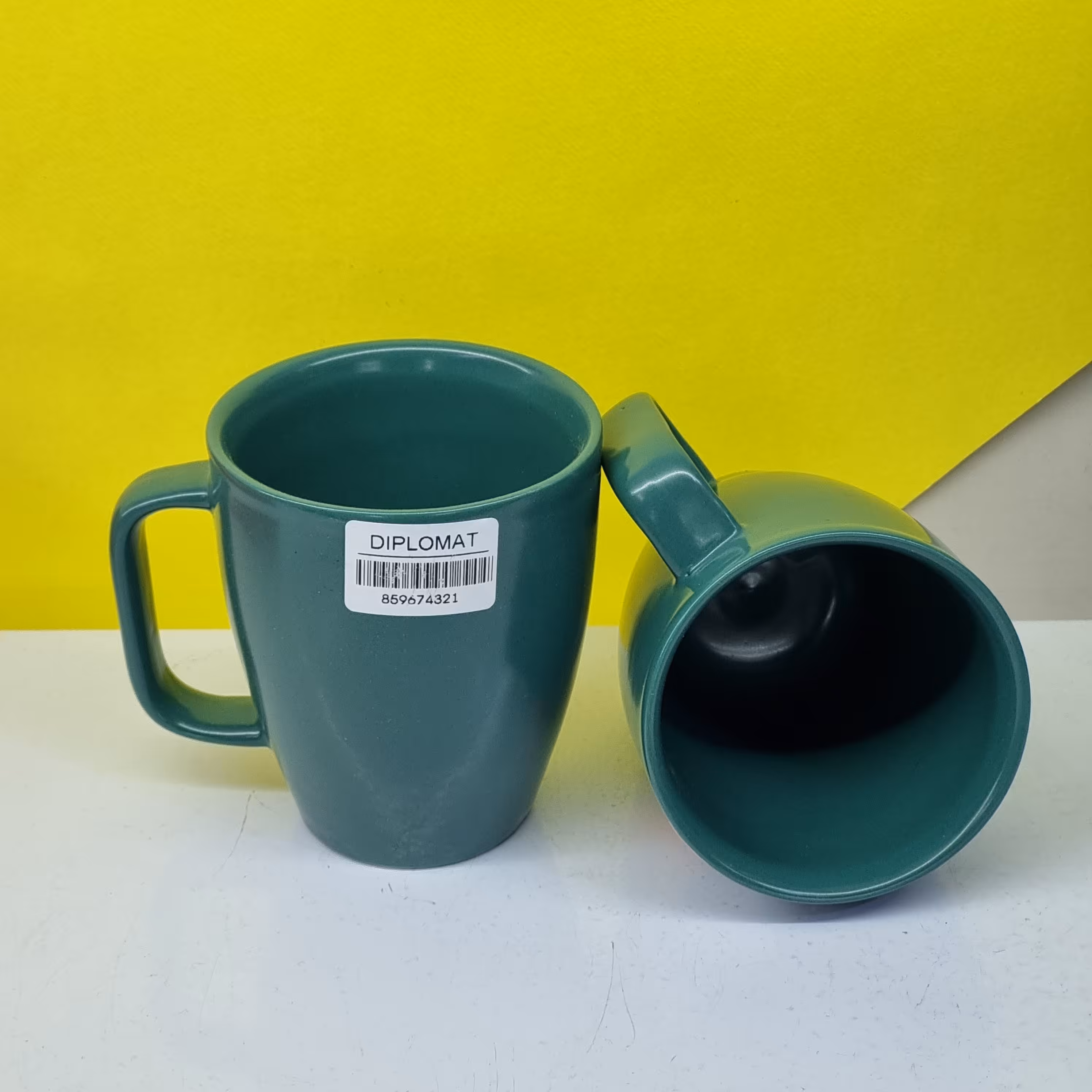 ماگ رنگی دیپلمات سبز