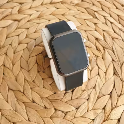 ساعت ال ای دی پسرانه و دخترانه مشکی