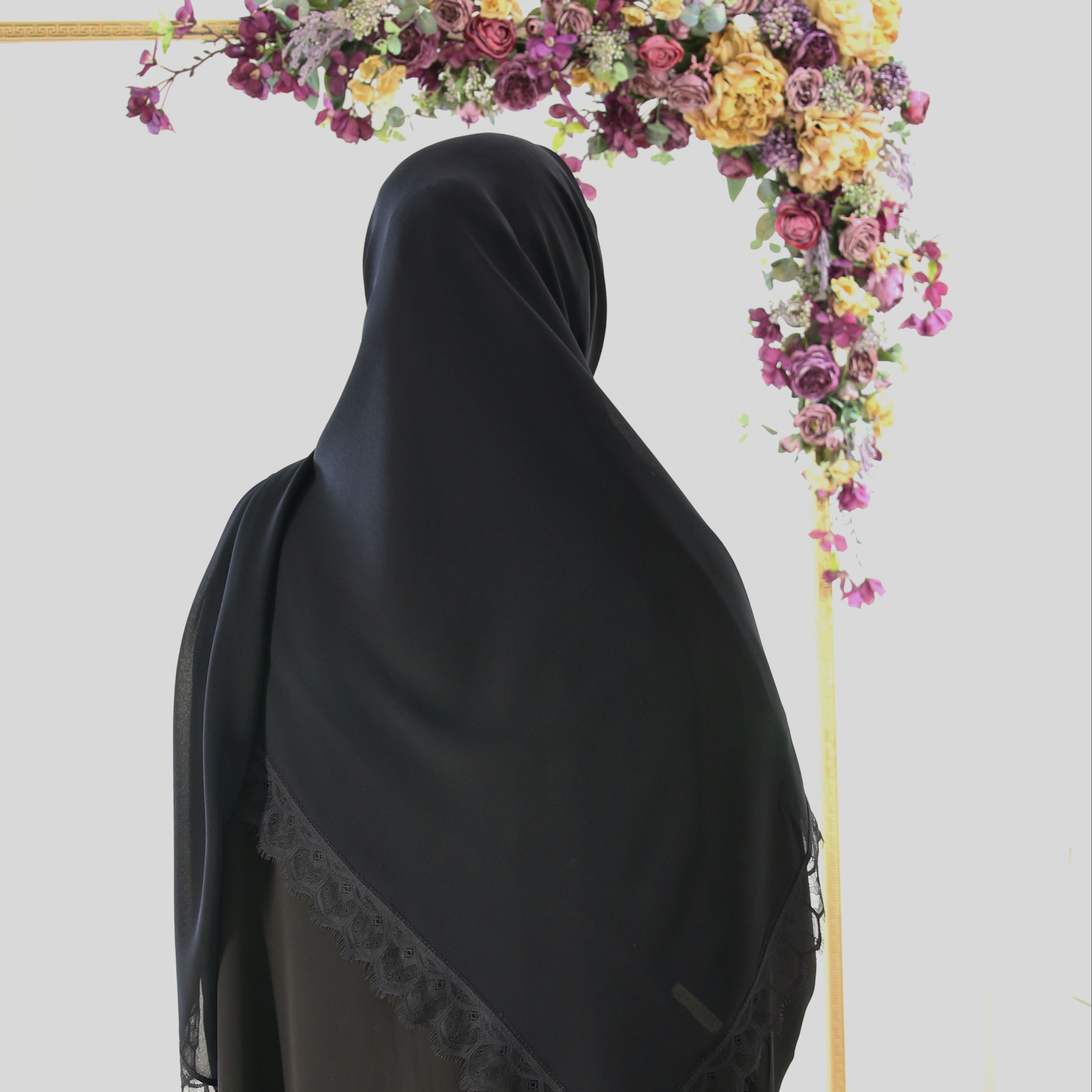 روسری مشکی حریر شیفون حاشیه تور دوزی قواره 120
