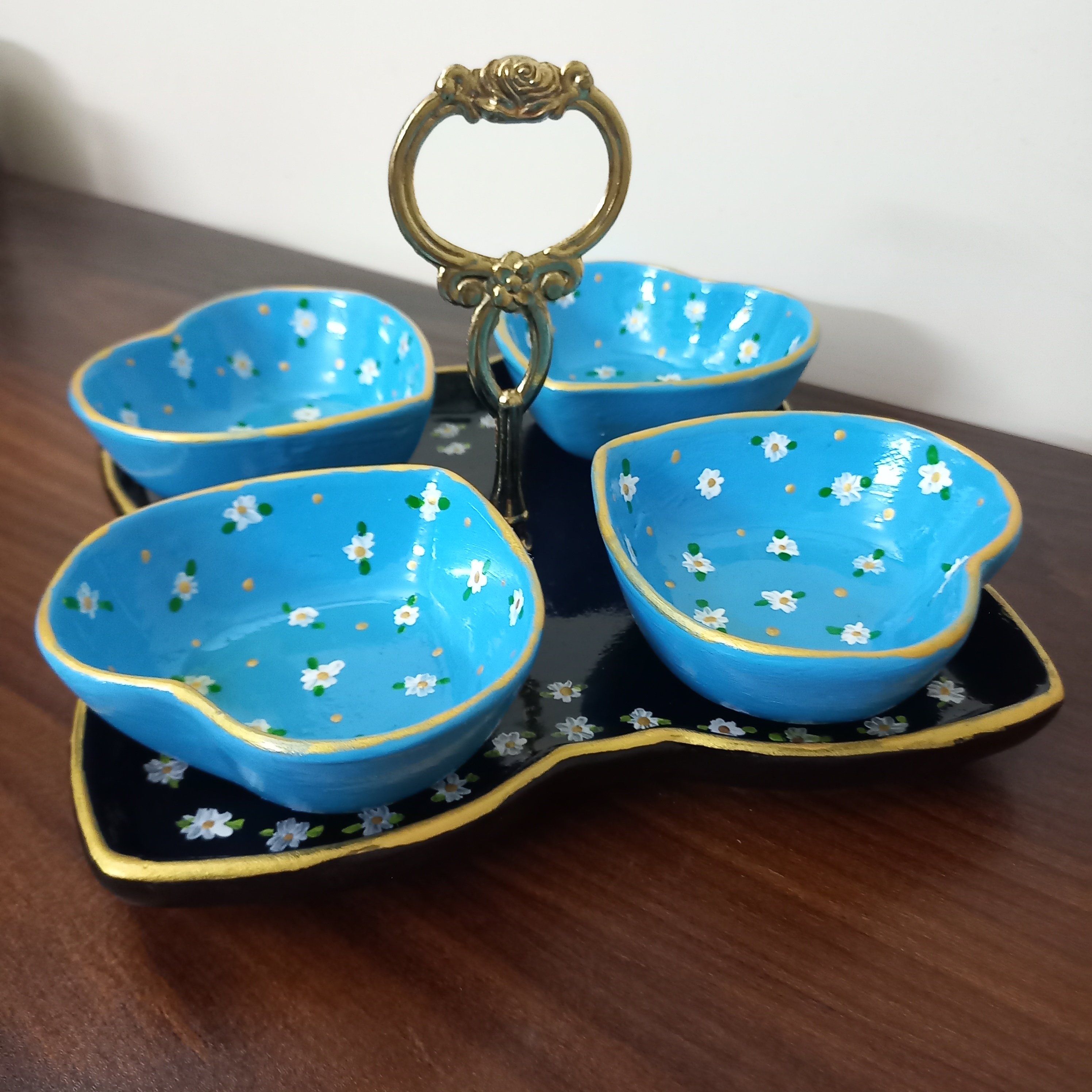 اردوخوری قلبی پنج تکه طرح شکوفه ای در چهار رنگ