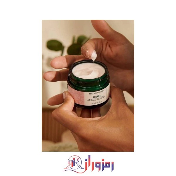ژل کرم مرطوب کننده ویتامین E بادی شاپ