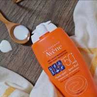 کرم ضد آفتاب بدون رنگ اون Avene 50  با اصالت و ضمانت اورجینال بودن ک