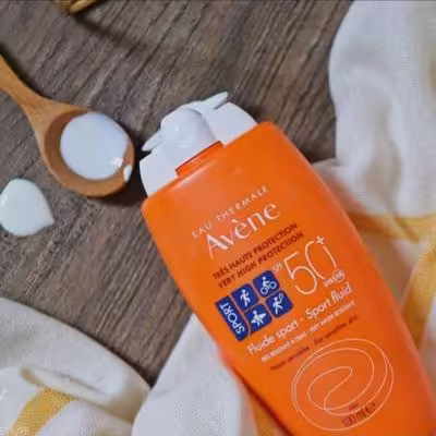 کرم ضد آفتاب بدون رنگ اون Avene 50  با اصالت و ضمانت اورجینال بودن ک