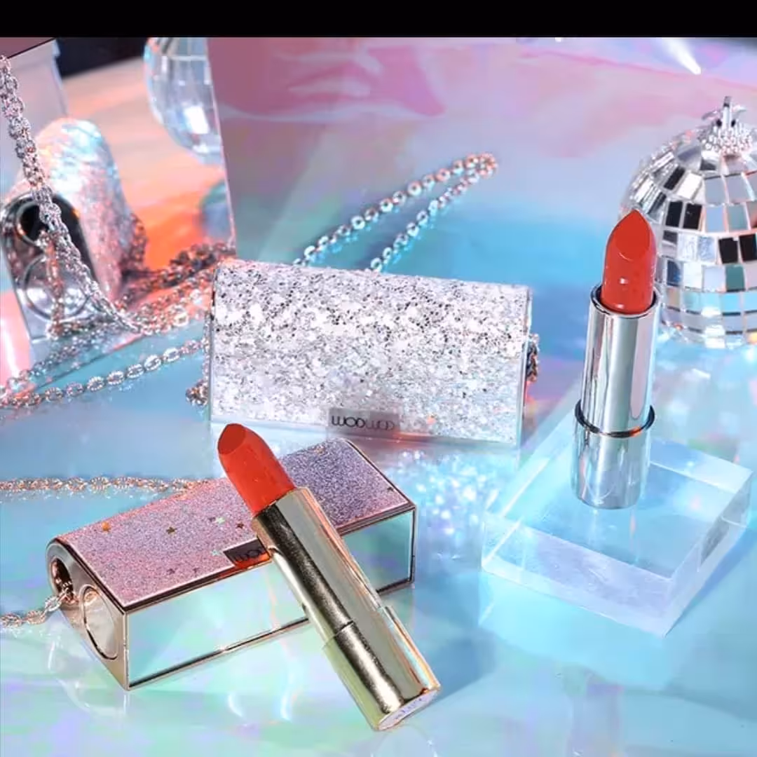 رژ لب جامد کیفی بدون سرب و اورجینال دارای زنجیر