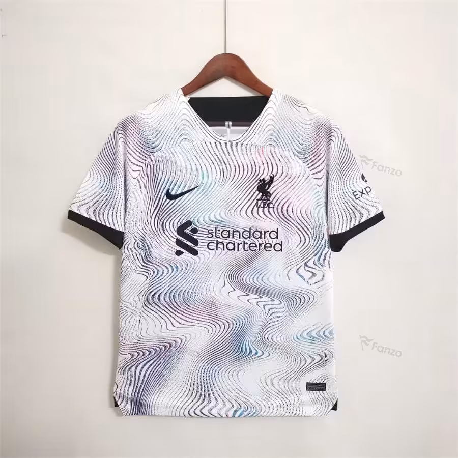 لباس دوم لیورپول 2023-2022 | هوادار