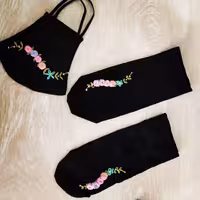 جوراب و ماسک  گلدوزی طرح171