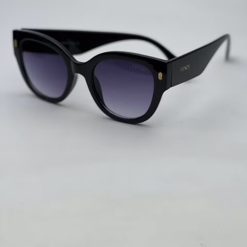 عینک افتابی زنانه ومردانه مارک فندی(شیشه مشکی)