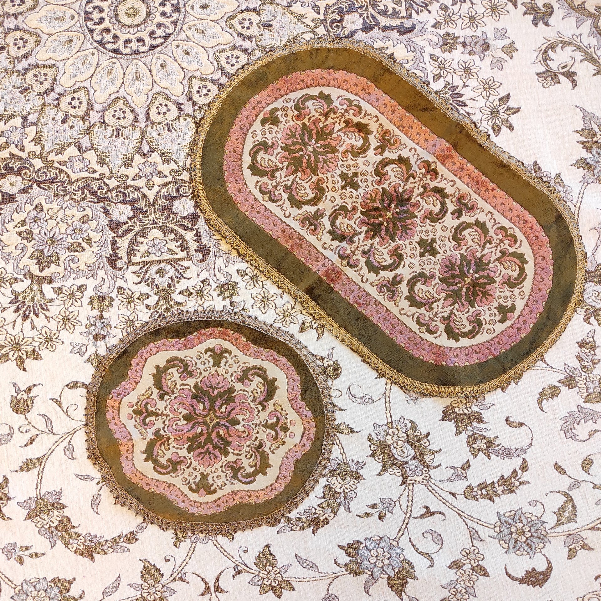 جفت رومیزی مخمل بلژیکی آنتیک