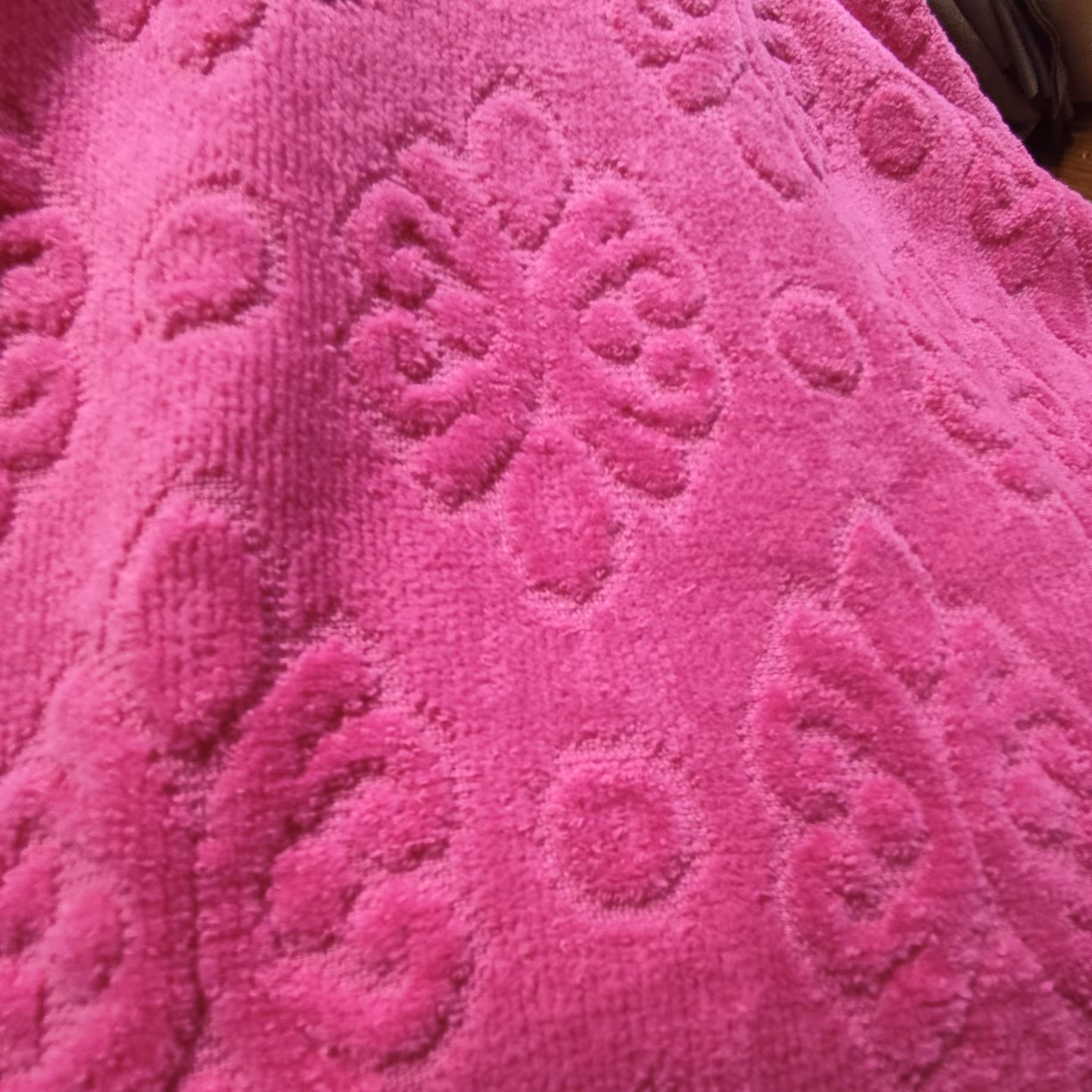 حوله به صورت متری عرض 100 رنگ سرخابی