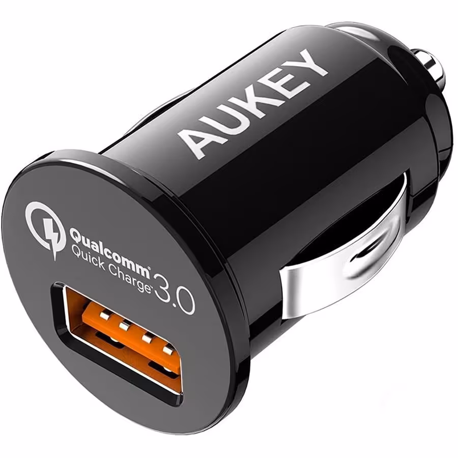 شارژر فندکی آکی مدل CC-T13