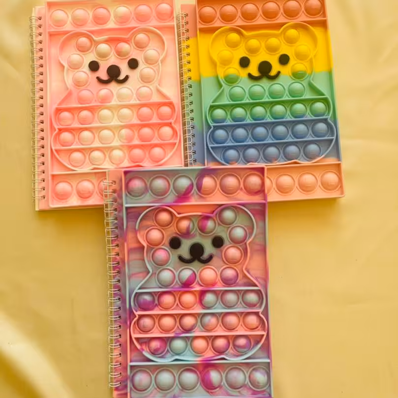 دفتر مشق پاپیتی خرسی و قلبی در سه رنگ