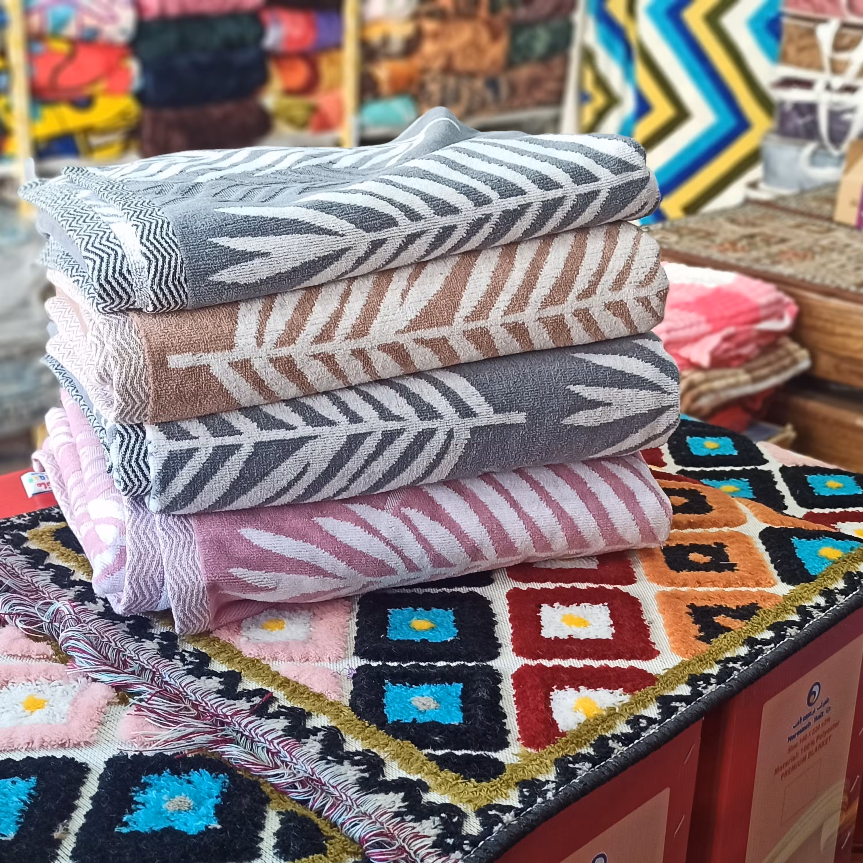 حوله حمامی برند ماندگار سایز 65/125  سانتی متر