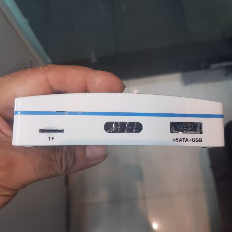مینی دی وی ار 4 کاناله mini DVR 