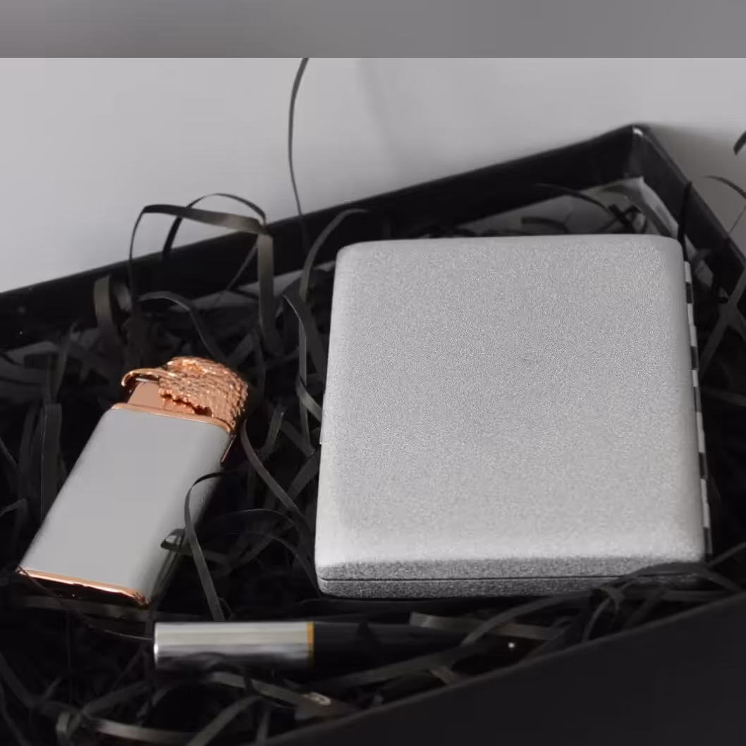 ست هدیه فندک و جاسیگاری