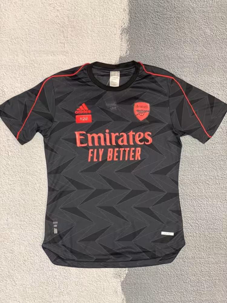 کیت تمرینی پلیری آرسنال 2022