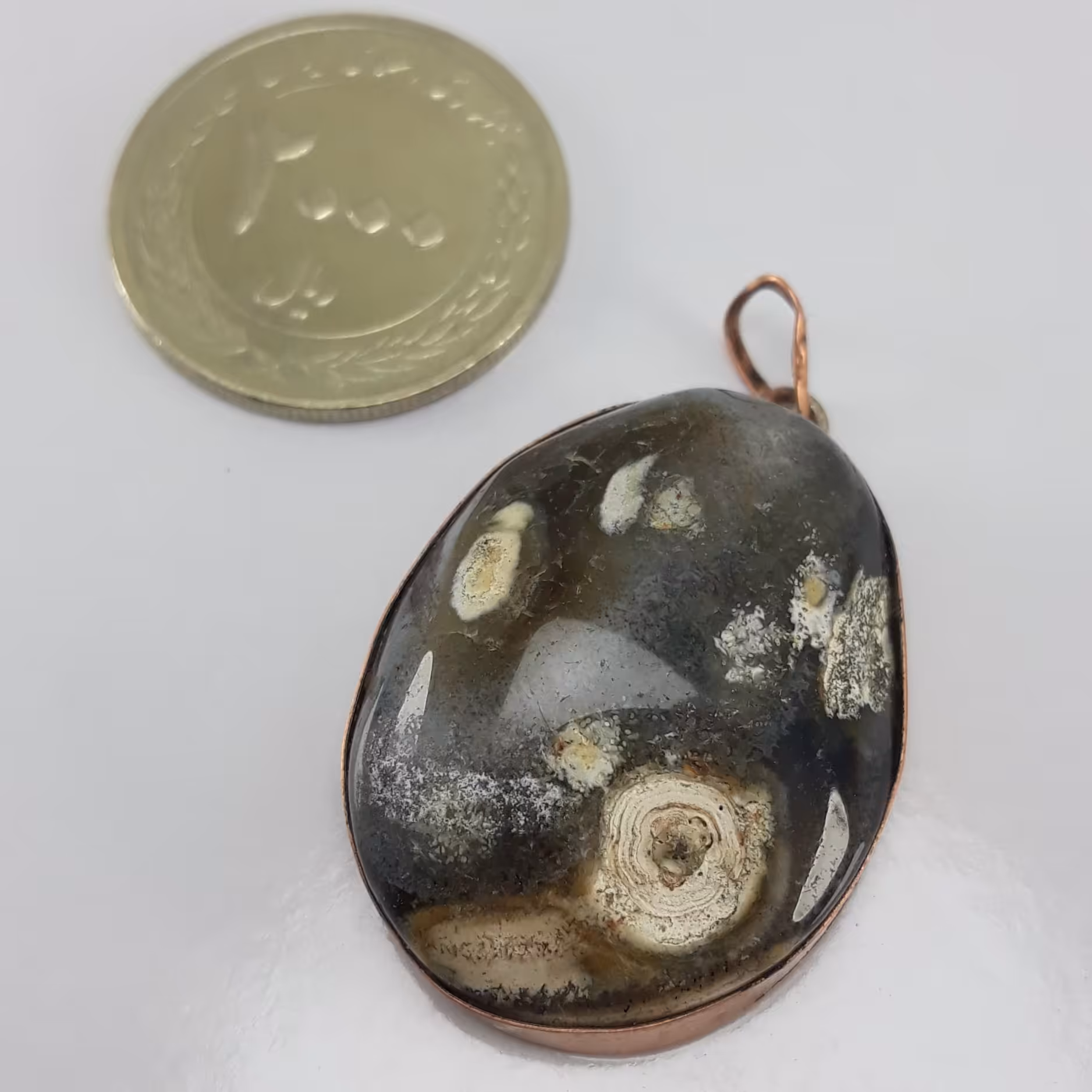 گردنبند کهنه عقیق سلیمانی زایشی چشم دار .دور مسی معدنی