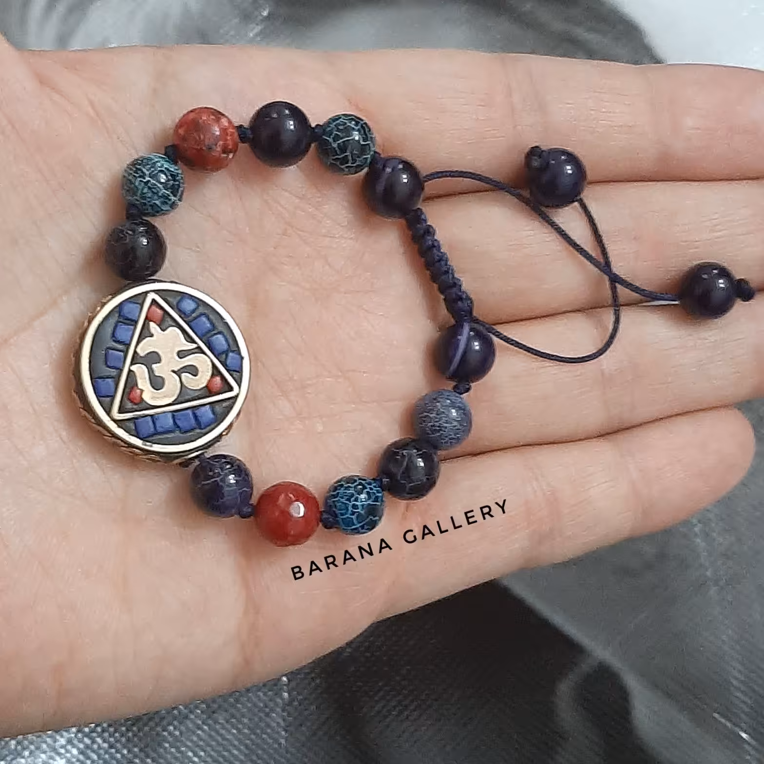 دستبند مهره تبتی حرف اُم