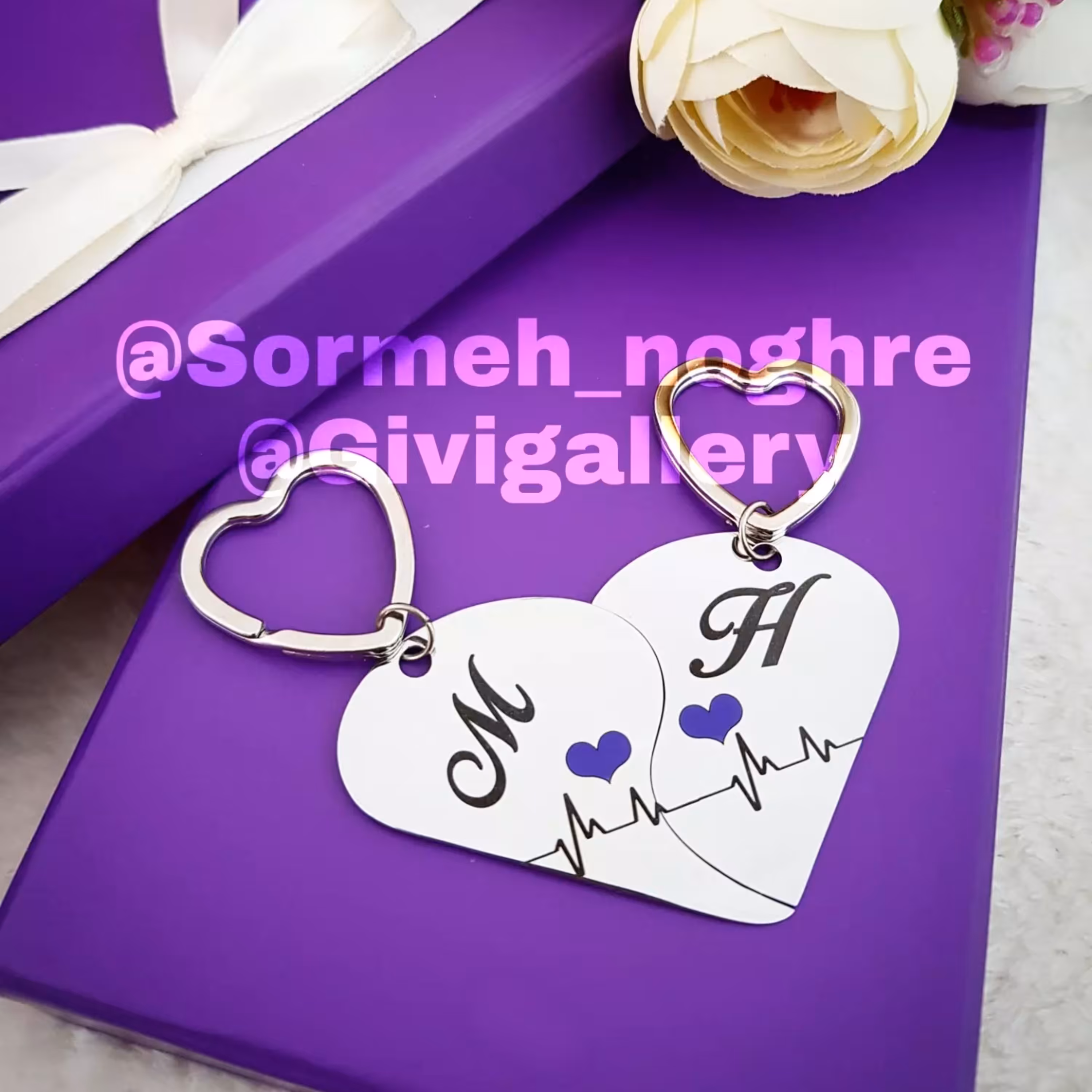 جاکلیدی ست قلب عاشقانه بهمراه ضربان قلب و میناکاری قلب بنفش