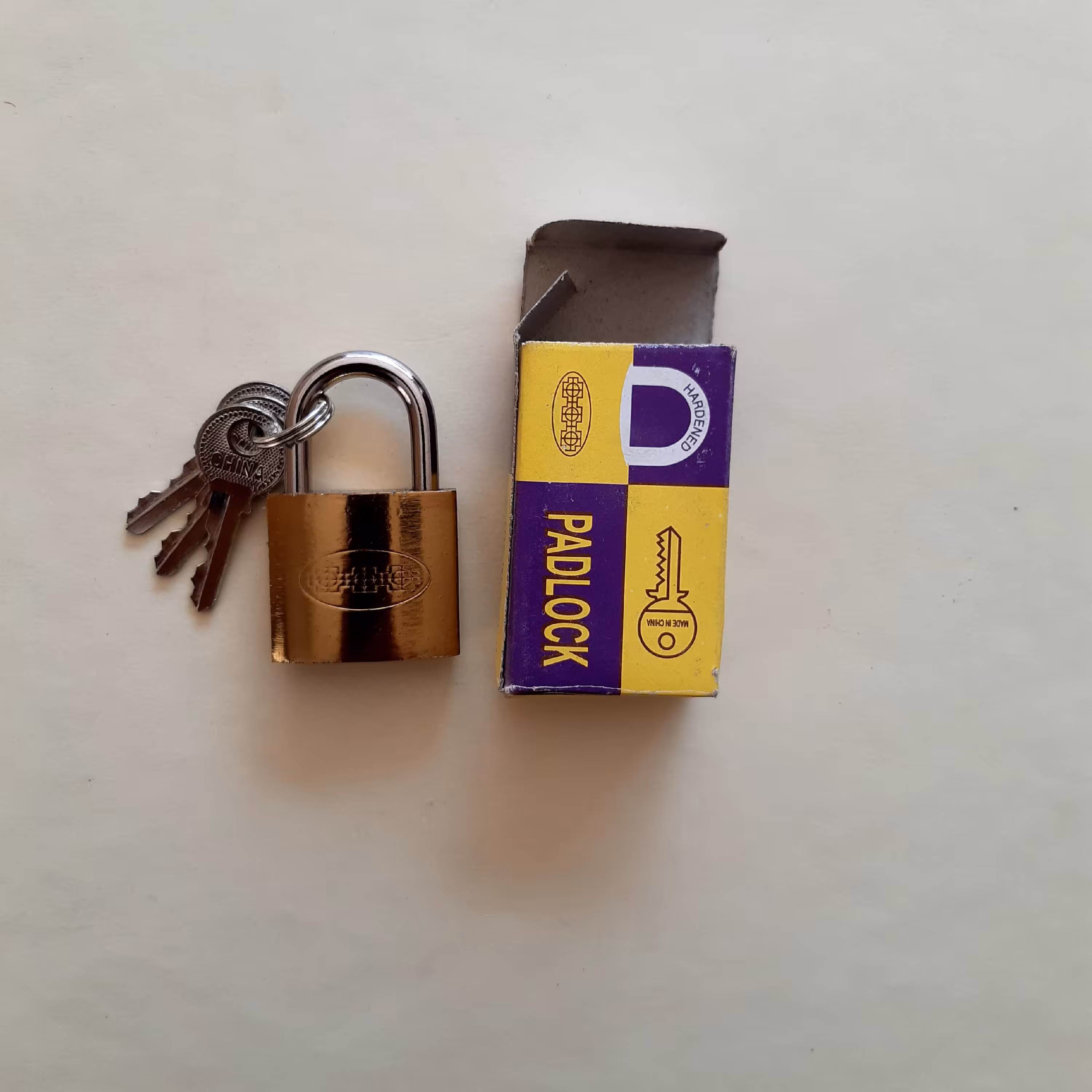 قفل اویز سایز 32